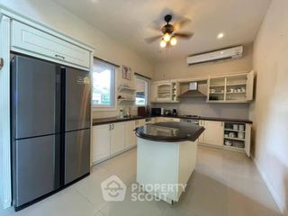 For rent 3 bedrooms house in Bang Lamung, Chonburi
