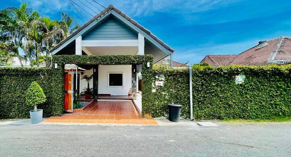 For rent 3 bedrooms villa in Bang Lamung, Chonburi
