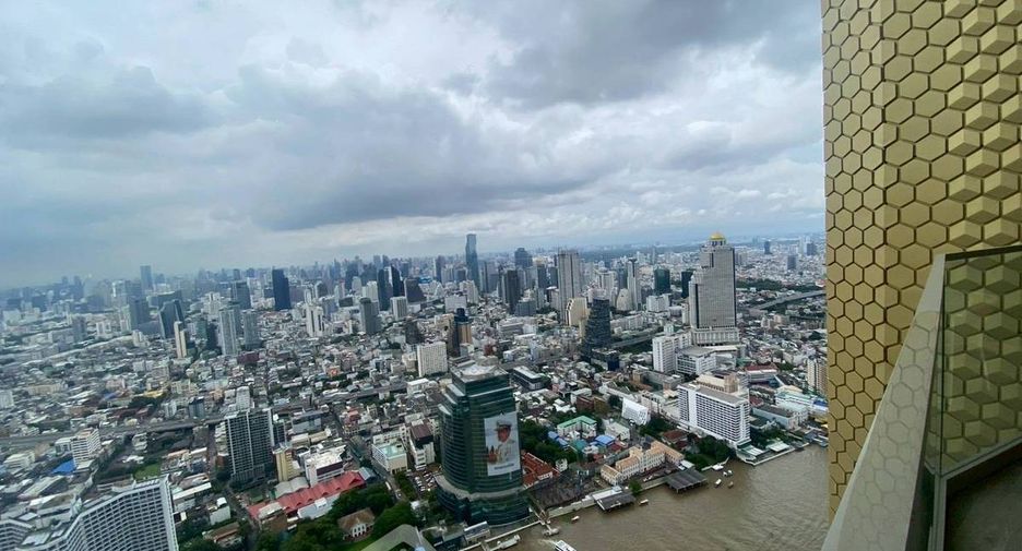 For rent 3 ベッドルーム condo in Khlong San, Bangkok