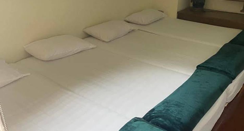 Haus zur Miete mit 5 Zimmer in Bang Lamung, Chonburi