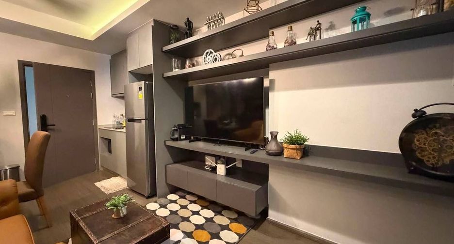 Condo en alquiler de 1 habitaciones en Phra Khanong, Bangkok