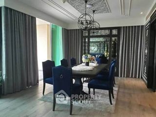 À louer 3 chambres condo à Pathum Wan, Bangkok