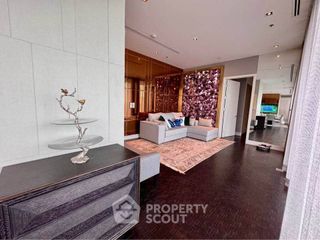 For rent 4 ベッドルーム condo in Sathon, Bangkok