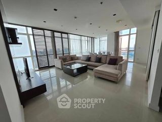 À louer 3 chambres condo à Pathum Wan, Bangkok