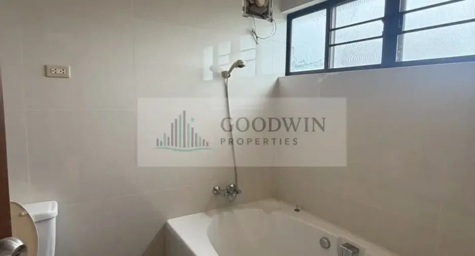 For rent and for sale 3 bedrooms condo in Na Jomtien, Pattaya