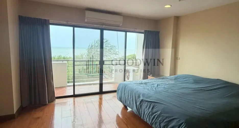 For rent and for sale 3 bedrooms condo in Na Jomtien, Pattaya