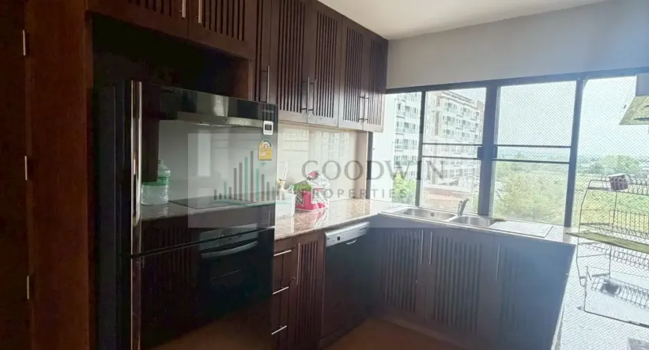 For rent and for sale 3 bedrooms condo in Na Jomtien, Pattaya