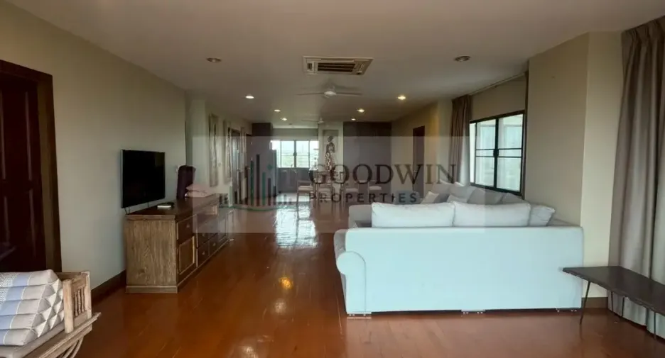 For rent and for sale 3 bedrooms condo in Na Jomtien, Pattaya