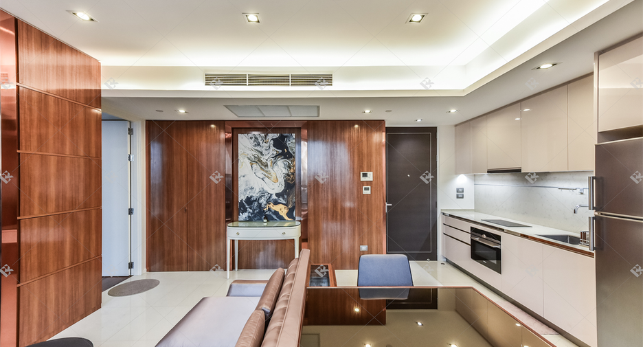 For sale 1 bed condo in Sathon, Bangkok
