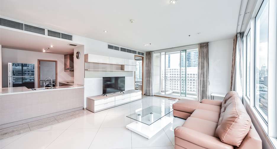 For sale 2 ベッドルーム condo in Sathon, Bangkok