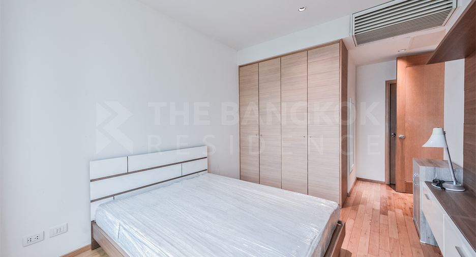For sale 2 ベッドルーム condo in Sathon, Bangkok