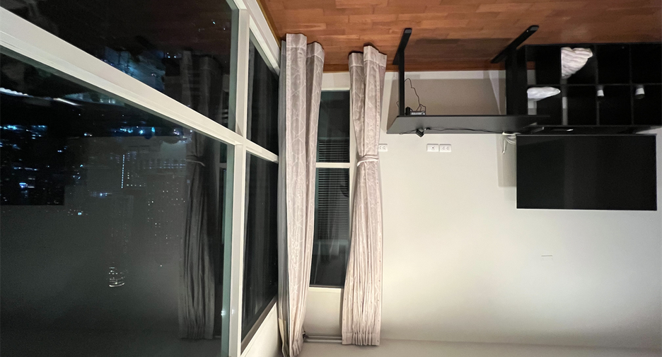 For rent 1 bed condo in Pathum Wan, Bangkok