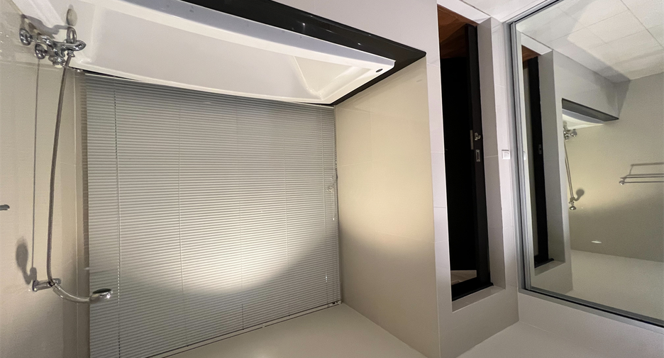 For rent 1 bed condo in Pathum Wan, Bangkok