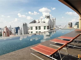 À louer 2 chambres condo à Khlong Toei, Bangkok