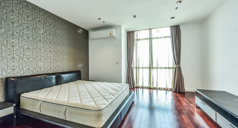 À louer 3 chambres condo à Pathum Wan, Bangkok