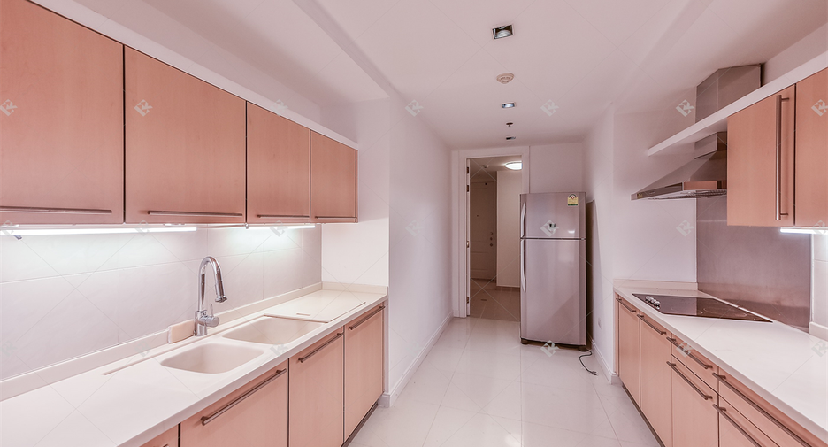 À louer 3 chambres condo à Pathum Wan, Bangkok
