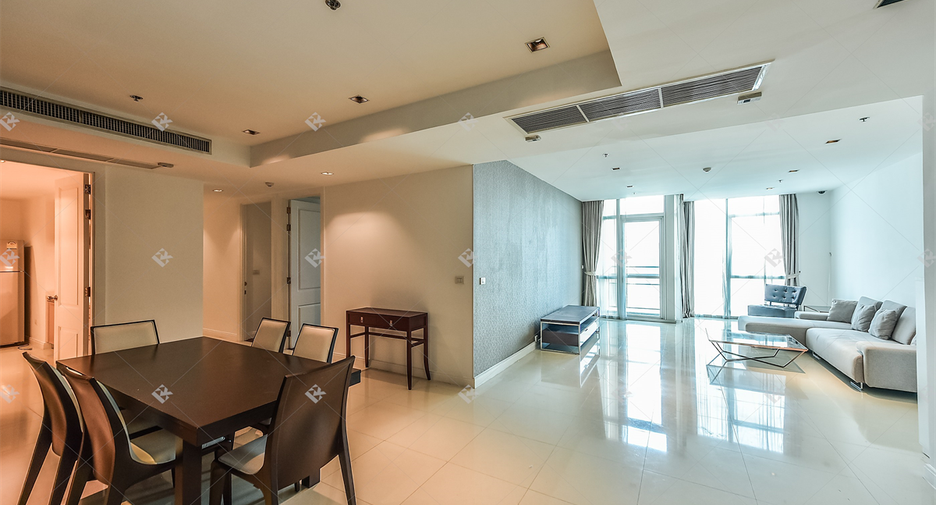 À louer 3 chambres condo à Pathum Wan, Bangkok