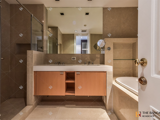 À louer 3 chambres condo à Pathum Wan, Bangkok