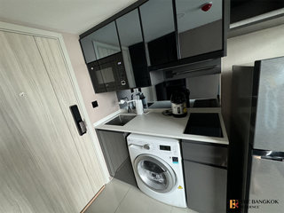 Wohnung zum Kauf mit 2 Zimmer in Bang Rak, Bangkok