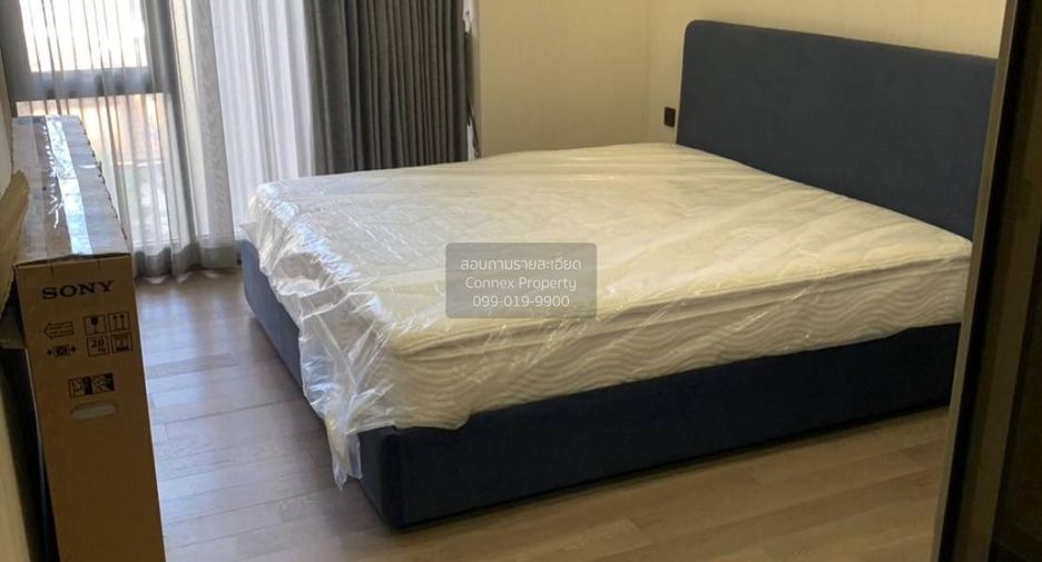 For rent 3 bedrooms condo in Pathum Wan, Bangkok