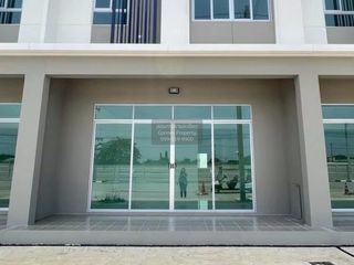 出租 3 卧室 联排别墅 在 Phutthamonthon, Nakhon Pathom