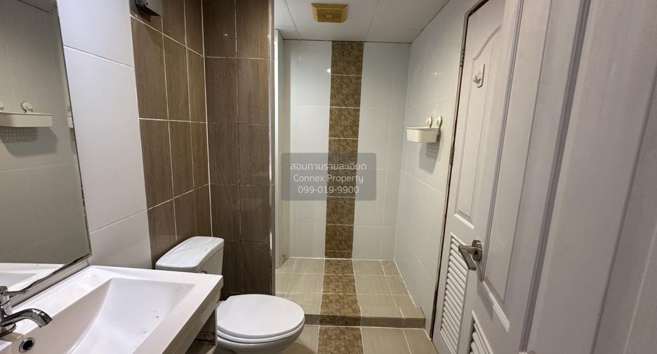 For rent 1 bed condo in Yan Nawa, Bangkok