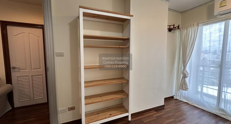 For rent 1 bed condo in Yan Nawa, Bangkok