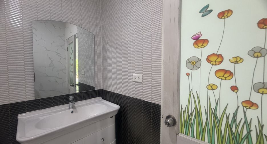 For rent 2 bedrooms house in Mueang Phuket, Phuket