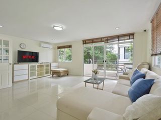 Haus zur Miete mit 5 Zimmer in Watthana, Bangkok