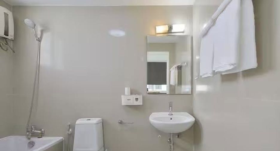 Haus zur Miete mit 5 Zimmer in Watthana, Bangkok