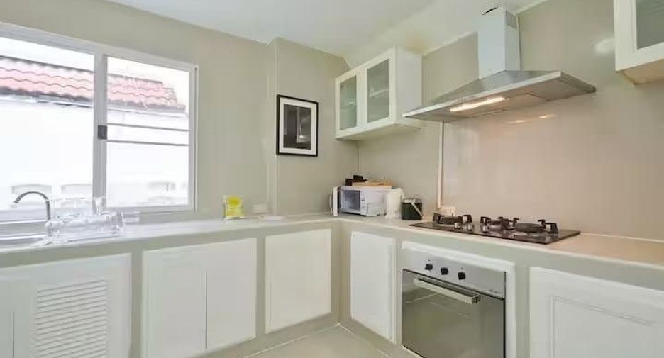 Haus zur Miete mit 5 Zimmer in Watthana, Bangkok