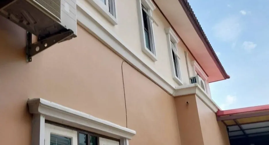For rent 3 bedrooms house in Khan Na Yao, Bangkok