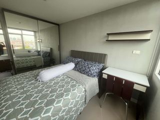 Condo en alquiler de 2 habitaciones en Wang Thonglang, Bangkok