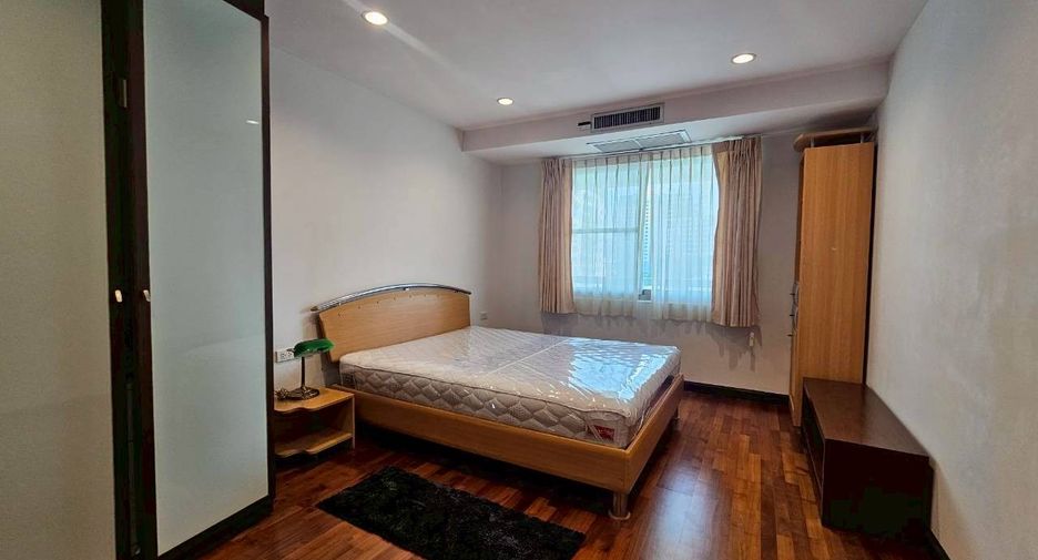 For rent 3 ベッドルーム condo in Watthana, Bangkok