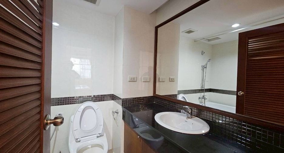 For rent 3 ベッドルーム condo in Watthana, Bangkok