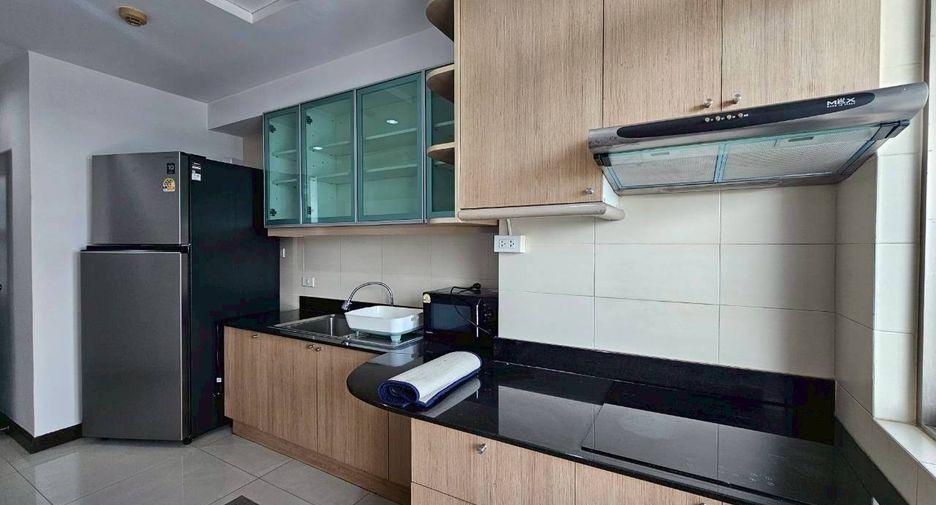 For rent 3 ベッドルーム condo in Watthana, Bangkok