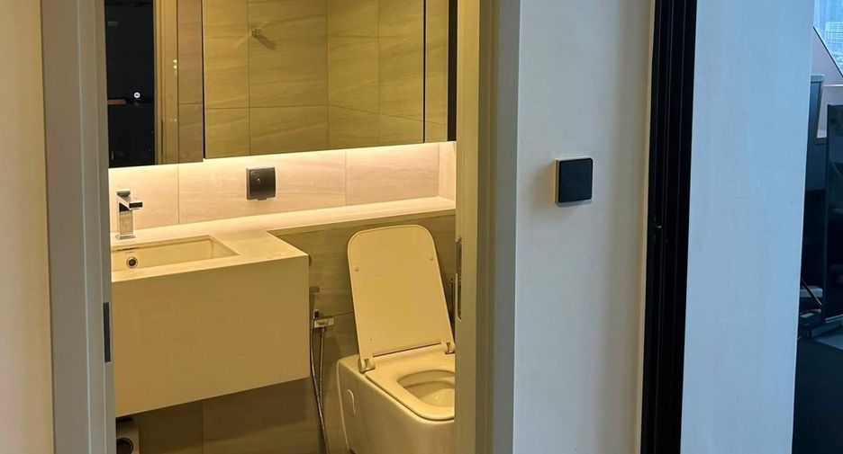For rent 1 bed condo in Bang Rak, Bangkok