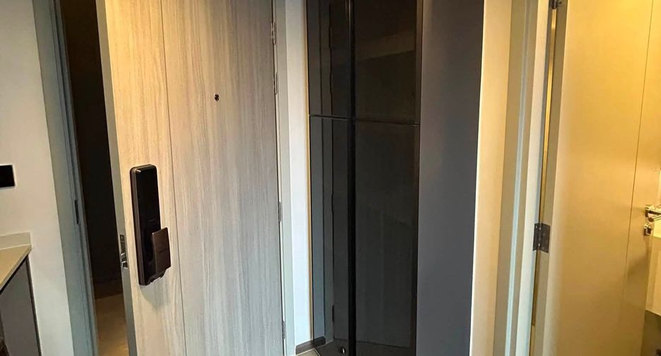 For rent 1 bed condo in Bang Rak, Bangkok