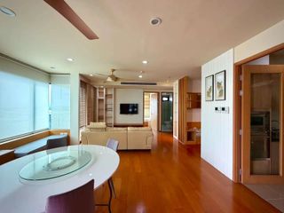 For rent 3 ベッドルーム condo in Yan Nawa, Bangkok