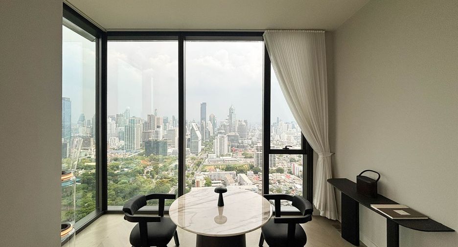 À louer et à vendre 3 chambres condo à Sathon, Bangkok