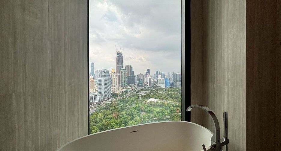 À louer et à vendre 3 chambres condo à Sathon, Bangkok