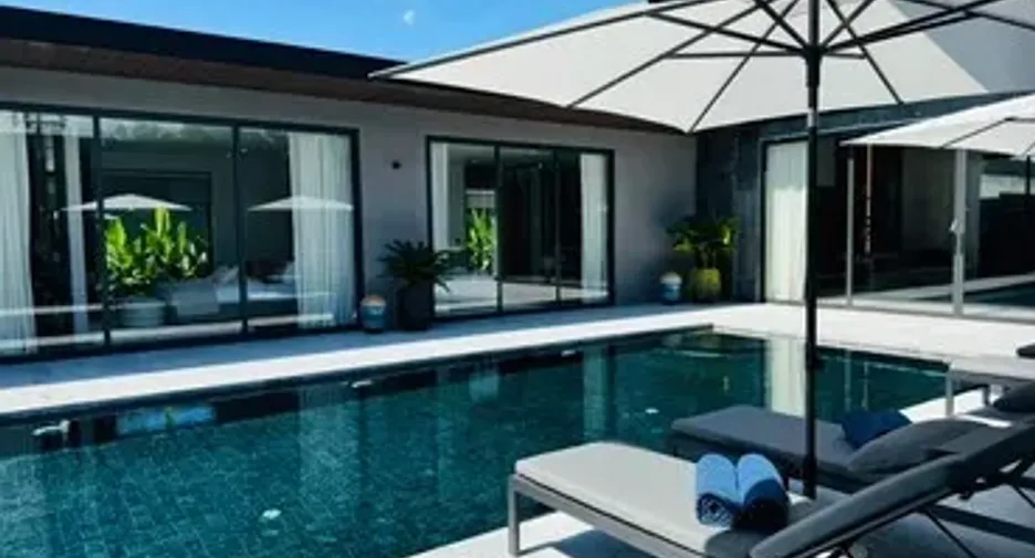 For rent 4 bedrooms villa in Mueang Phuket, Phuket