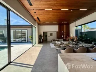 For rent 4 bedrooms villa in Mueang Phuket, Phuket
