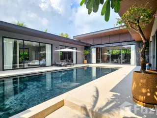 For rent 4 bedrooms villa in Mueang Phuket, Phuket