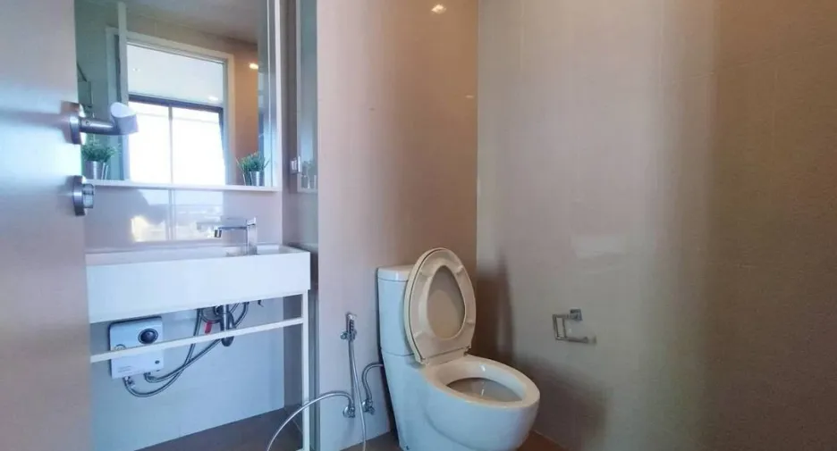 Condo en alquiler de 1 habitaciones en Bang Lamung, Chonburi