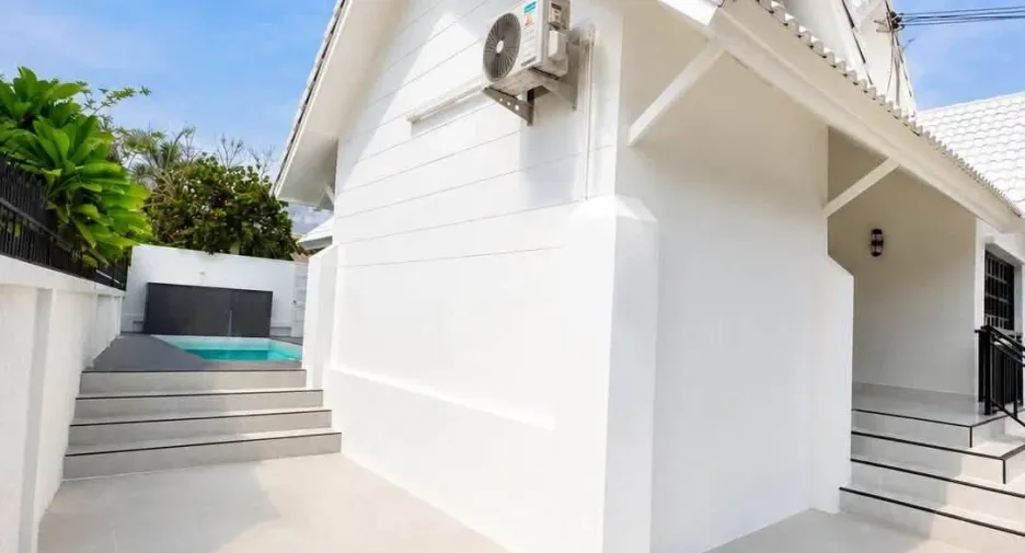 For sale 3 bedrooms villa in Bang Lamung, Chonburi