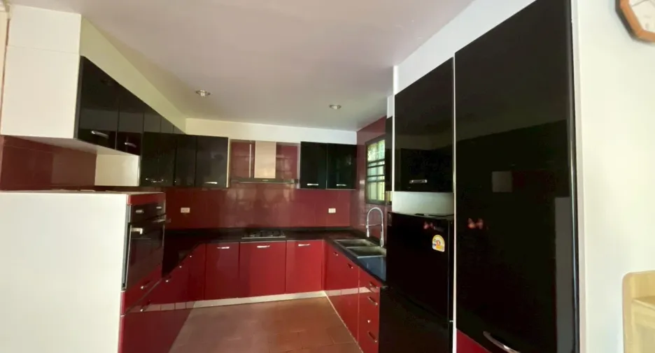 For sale 5 bedrooms villa in Bang Lamung, Chonburi