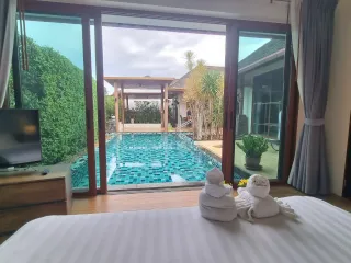 Villa en alquiler de 3 habitaciones en Mueang Phuket, Phuket