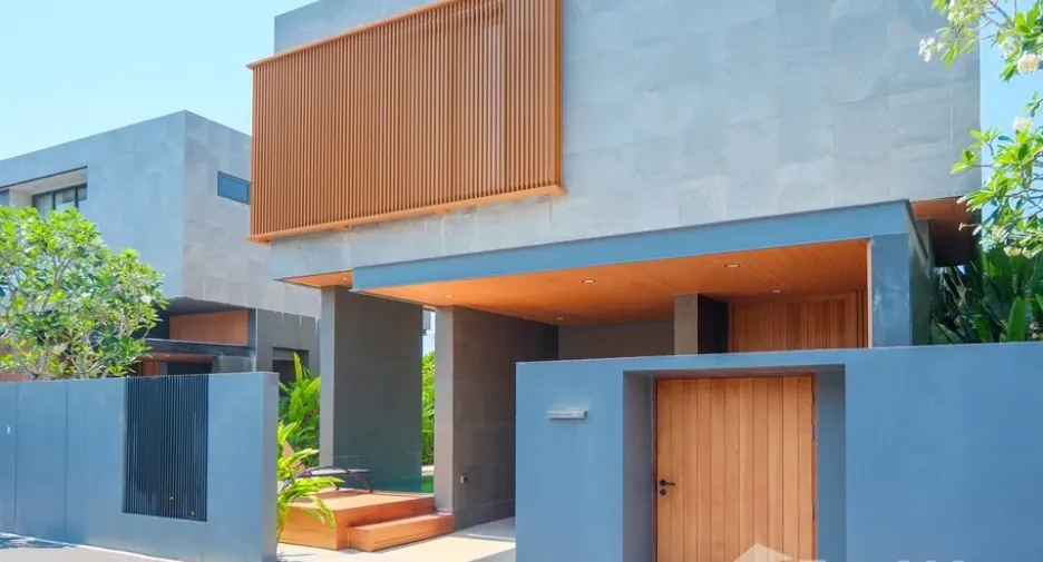 For rent 3 bedrooms villa in Mueang Phuket, Phuket