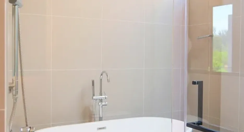 For rent 3 bedrooms villa in Mueang Phuket, Phuket